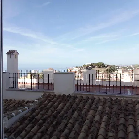De 1 En Calle Vela Benalmadena