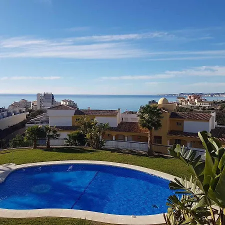 De 1 En Calle Vela Benalmadena